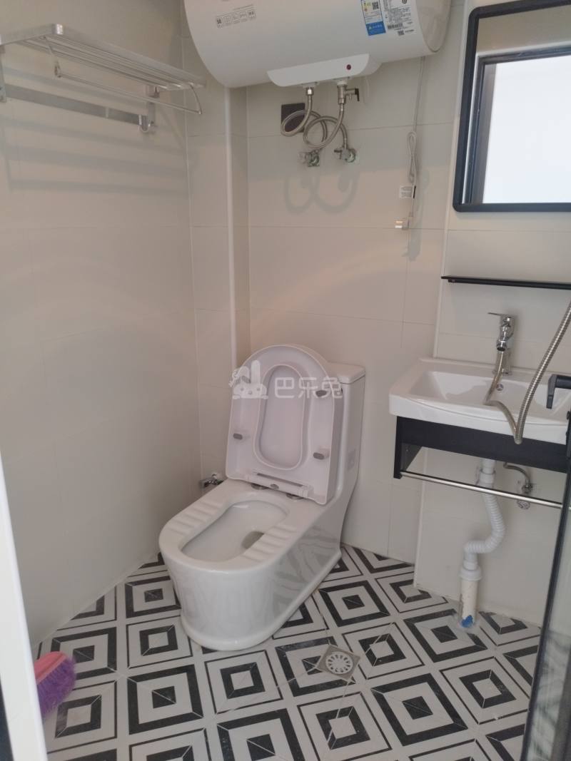 巷佳华苑2期18155633卫生间图5