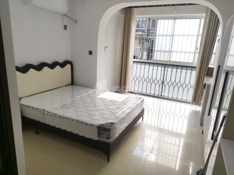 巷佳华苑2期18155633卧室图2