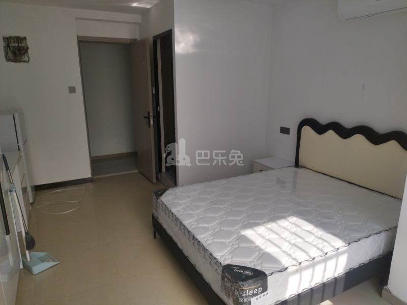 巷佳华苑2期18155633卧室图3