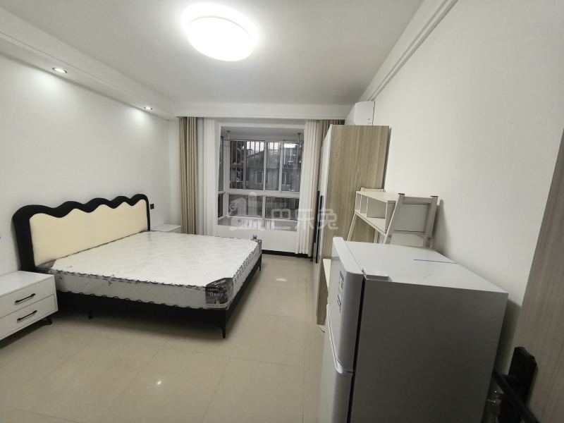 巷佳华苑2期18155643卧室图1