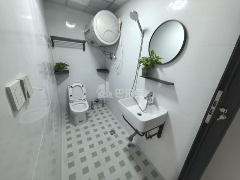 巷佳华苑1期18182229卫生间图5