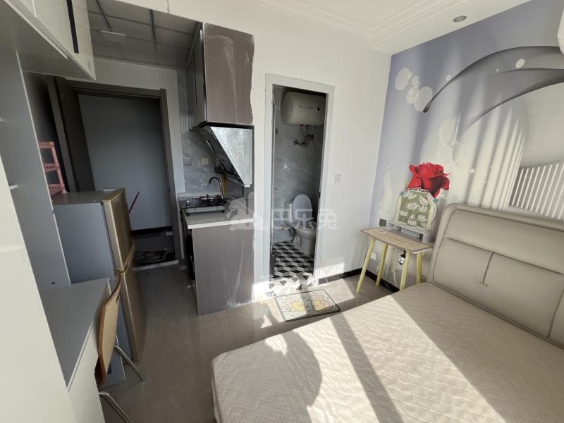 巷佳华苑1期18182699卧室图2