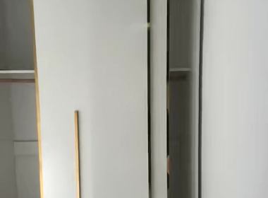 红光中心村（凌志路100弄） 