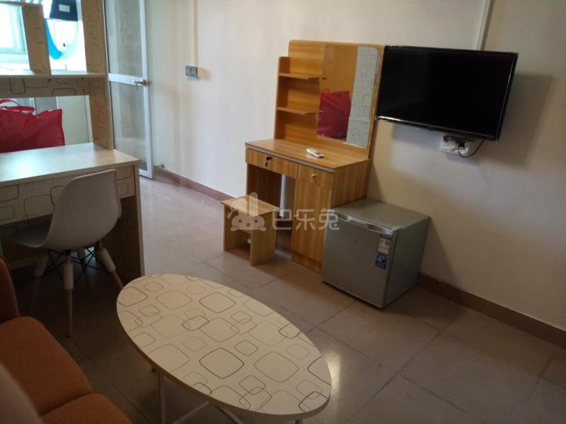 遇见里网络公寓（蚝业路店）1825357客厅图1