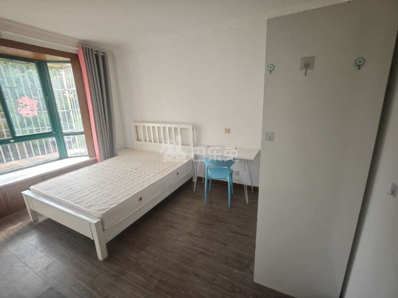 逸兴家园18296937周边环境图1