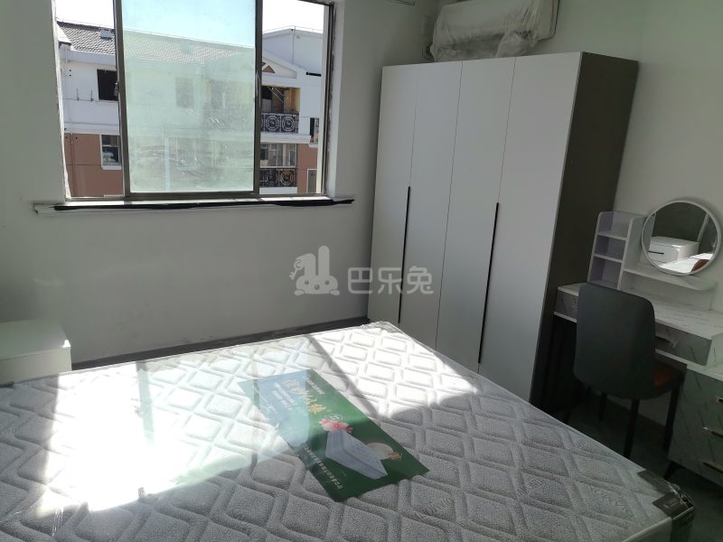 新青浦花苑一区18305232卧室图1