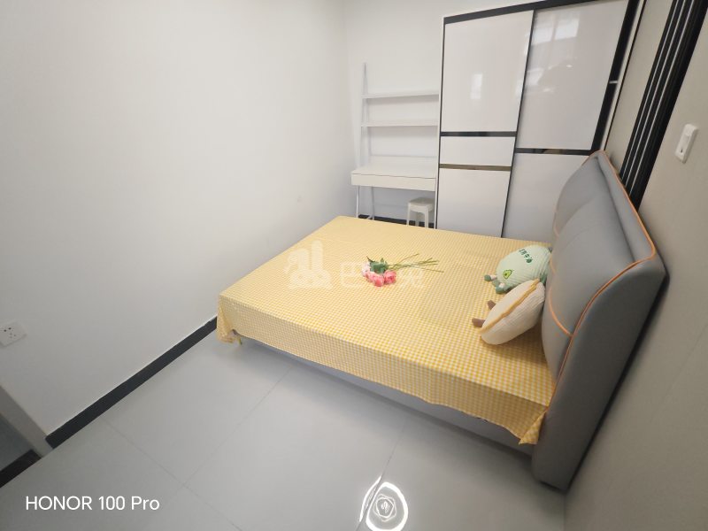 杨泰三村东区18305619卧室图1