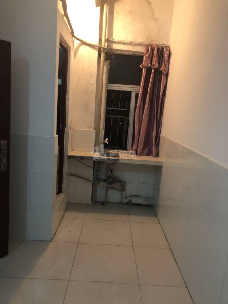 华西十巷七号1830841卧室图1