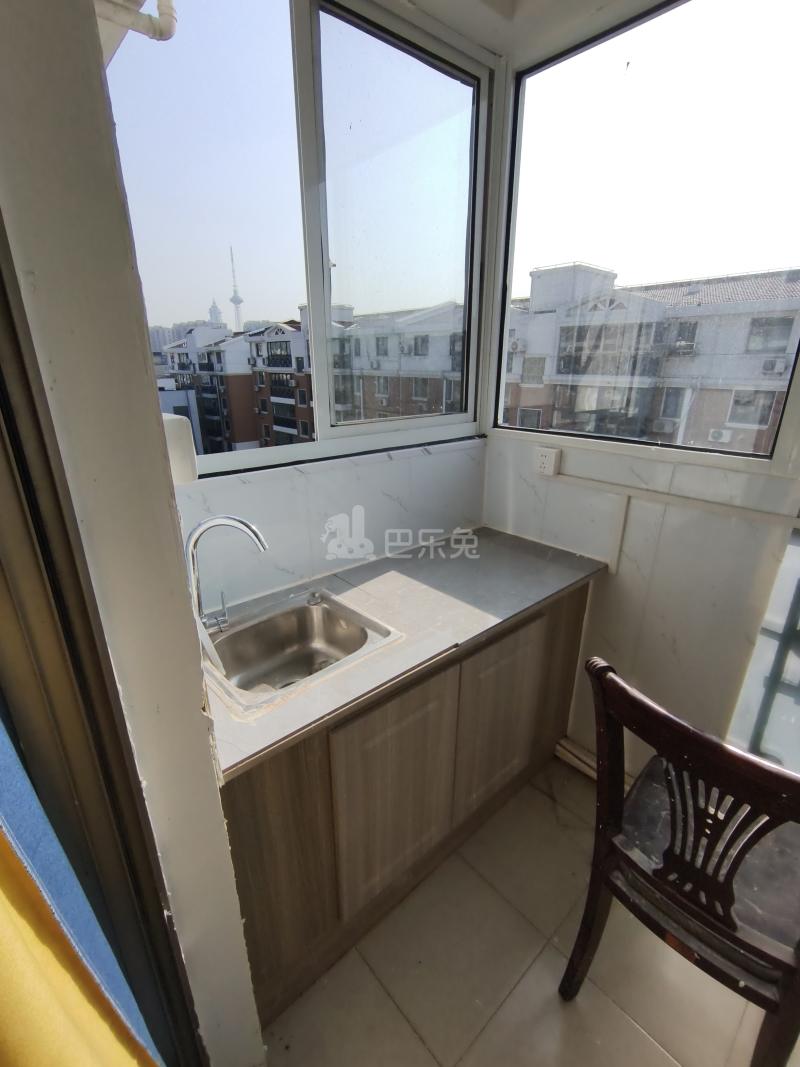 新青浦花苑一区18320423厨房图4