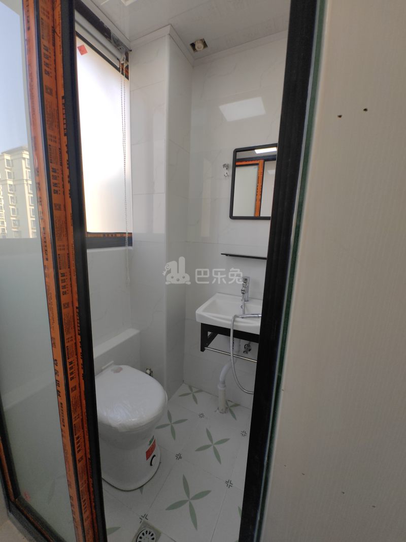 浦凌佳苑18321089卫生间图6