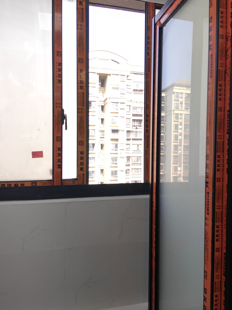 浦凌佳苑18321089卧室窗户图8