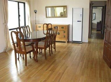 华山花园 3室2厅2卫