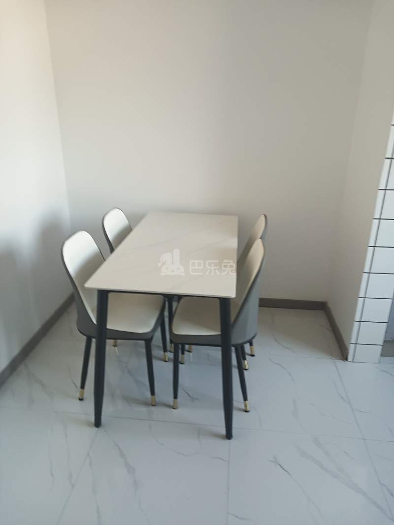 庐秀新苑西区（南埭路185弄）18338964客厅图4