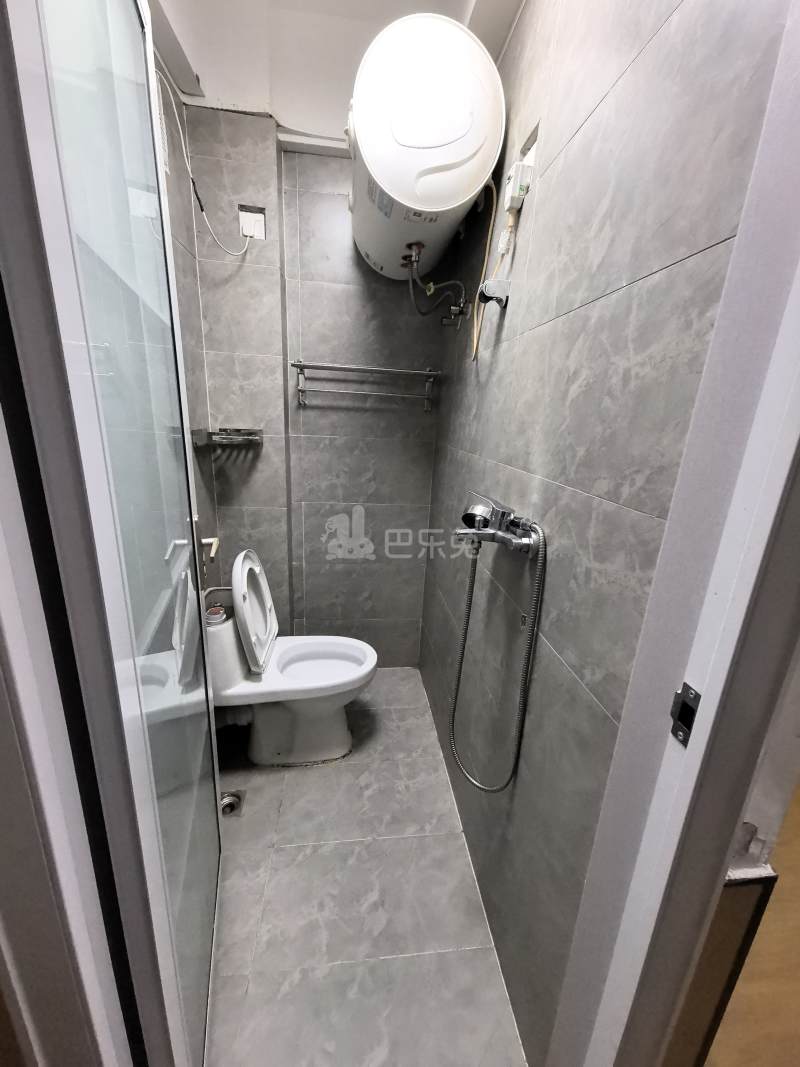 宝龙公寓18357881卫生间图5