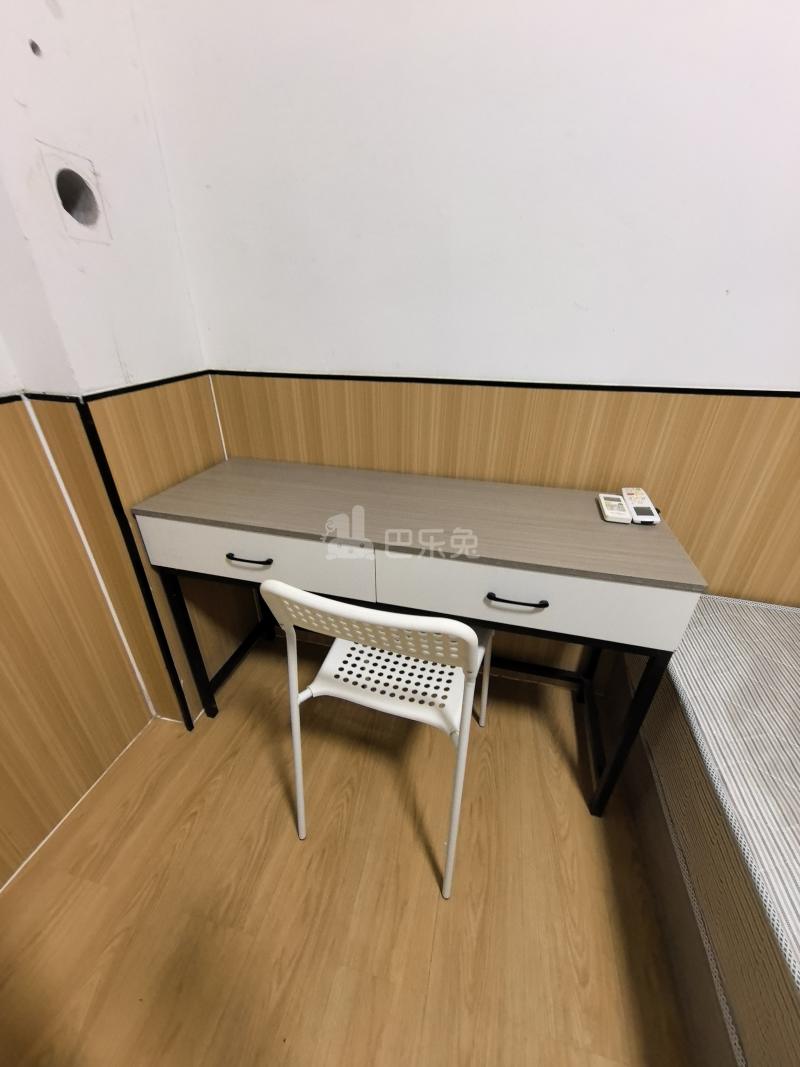 宝龙公寓18357881卧室图3