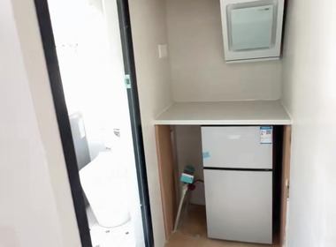 茵芳小区（九泾路680弄） 