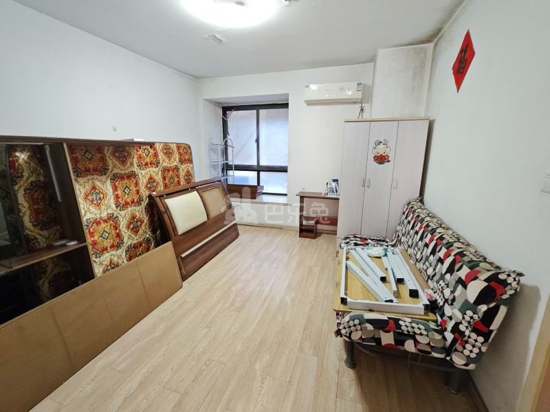 鸿意万嘉18373910周边环境图1