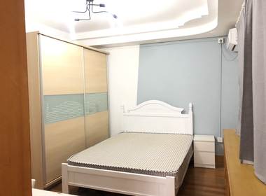 东方公寓（上海店） 3室0厅1卫