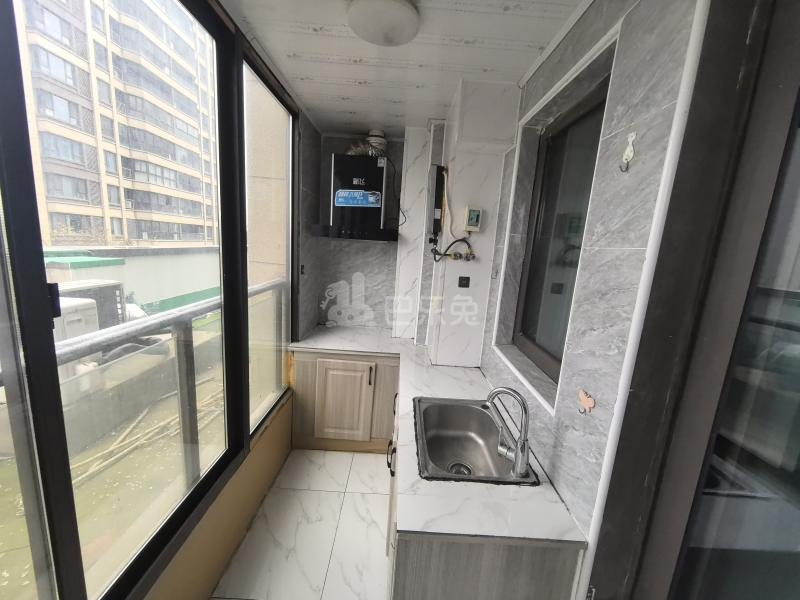 青浦绿地中心柏源晶舍18403831厨房图4