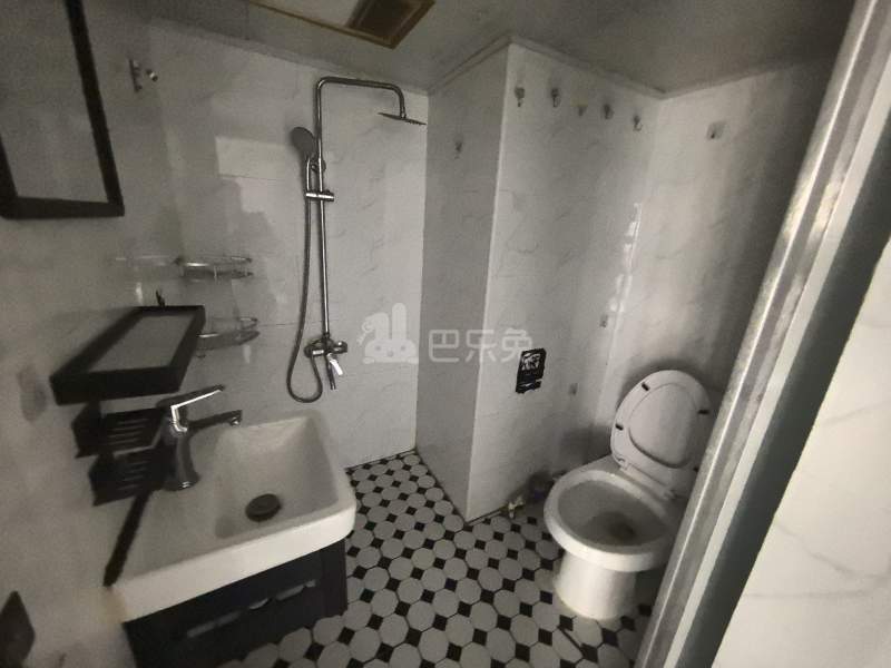 青浦绿地中心柏源晶舍18403831卫生间图5