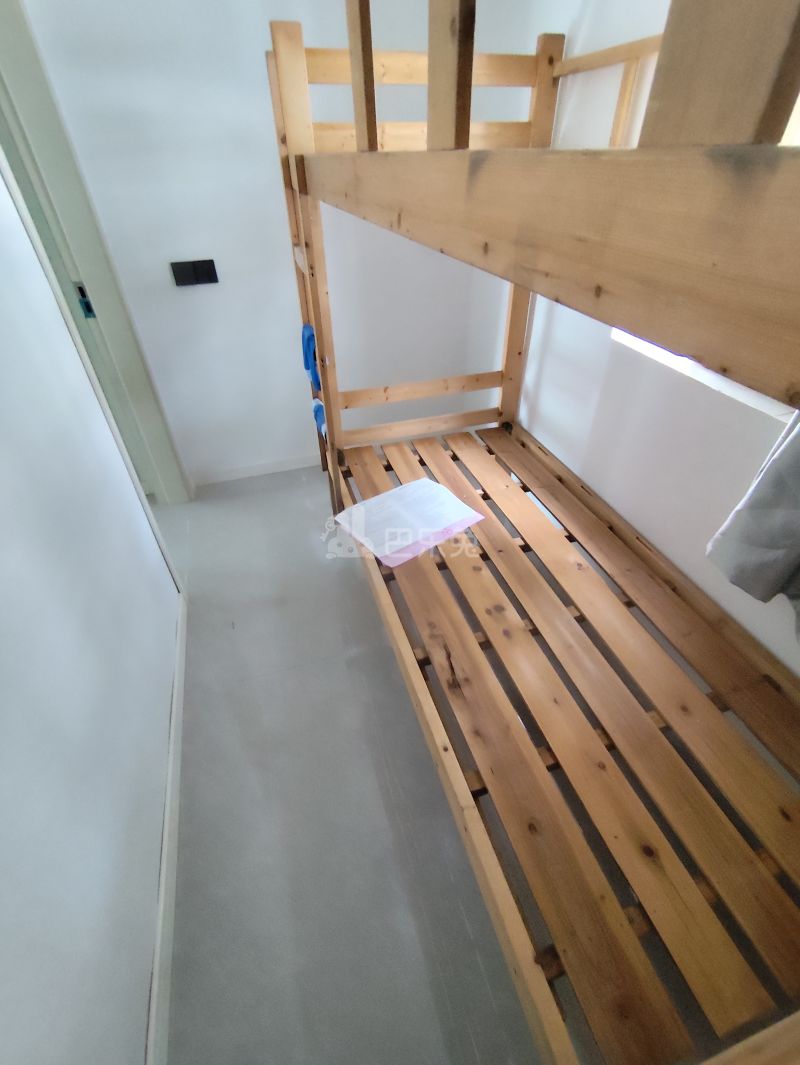 红光中心村（凌志路100弄）18413180卧室图2