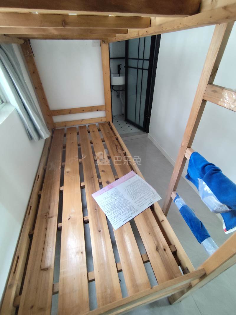 红光中心村（凌志路100弄）18413180卧室图3