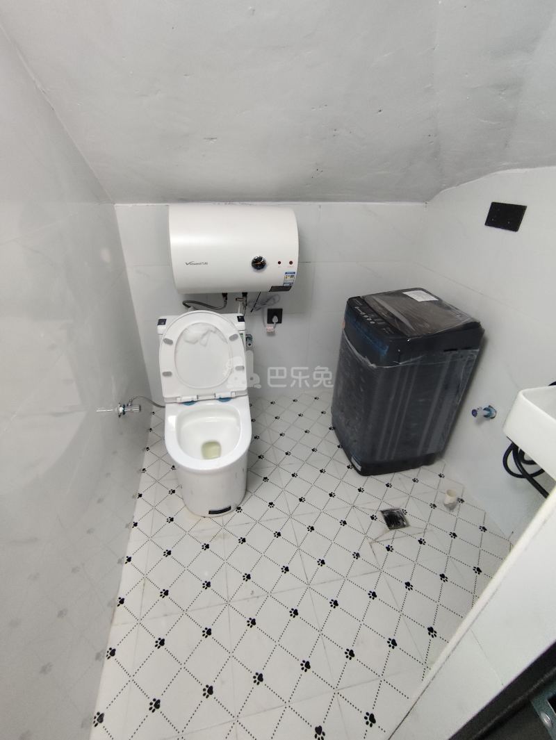 红光中心村（凌志路100弄）18413243卫生间图5