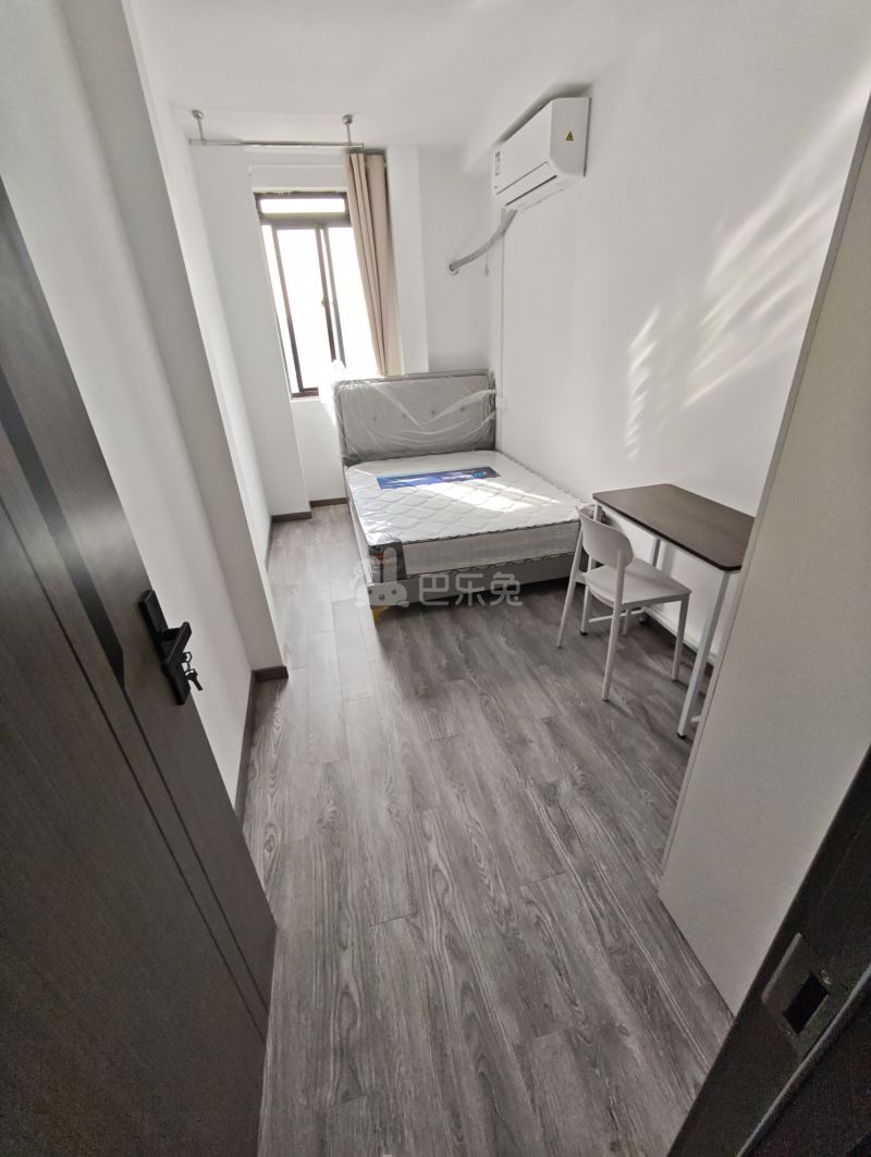 虹口商城18414676卧室图0