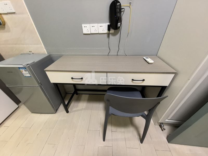 宝龙公寓18422369卧室图2