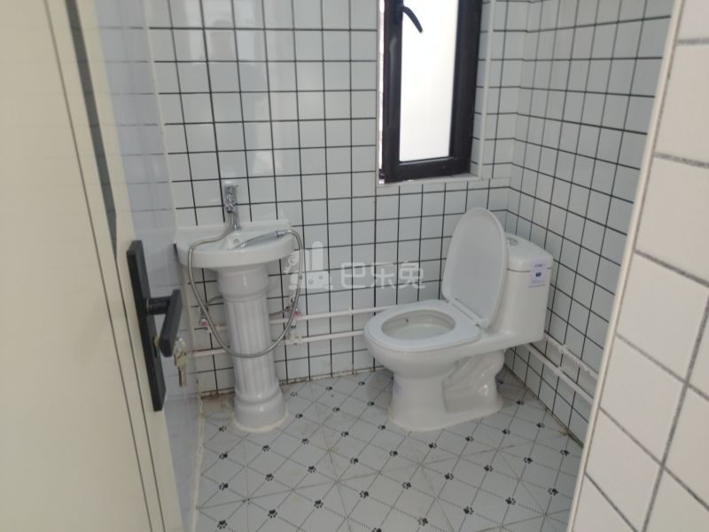 清河湾佳苑3期18479079卫生间图7