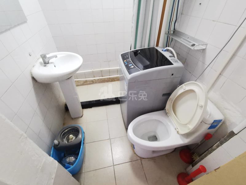 庆安一村2058504卫生间图6