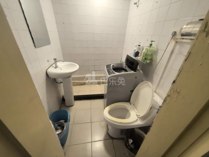 庆安一村2058504卫生间图4