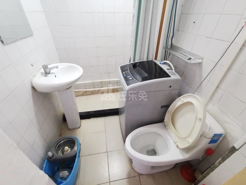 庆安一村2058504卫生间图7