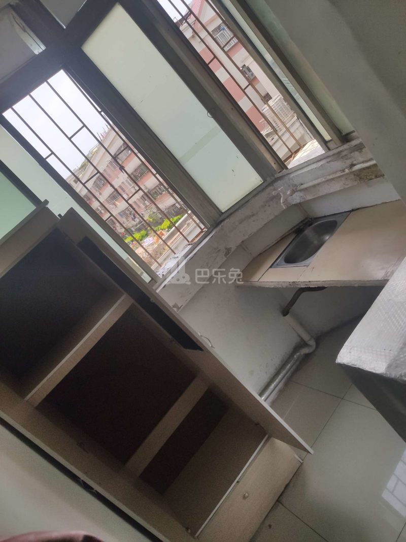 南贸花园2118156卧室图2