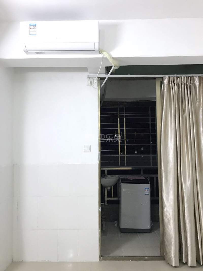 源龙公寓2120469卫生间图3