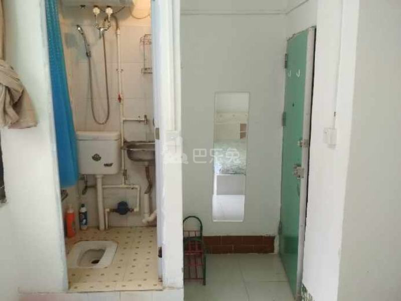 松园南小区2150171卫生间图4