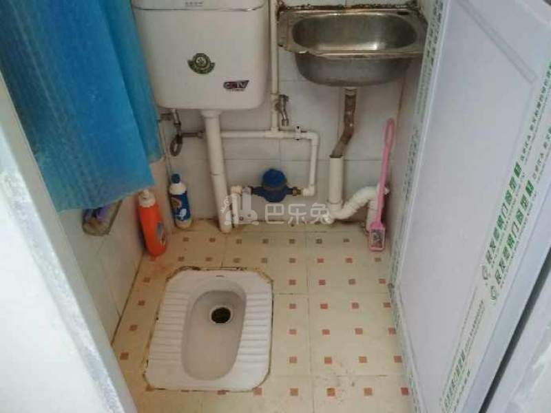 松园南小区2150171卫生间图5