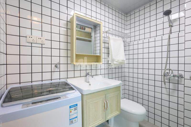 创寓（平湖店）2158217卫生间图5