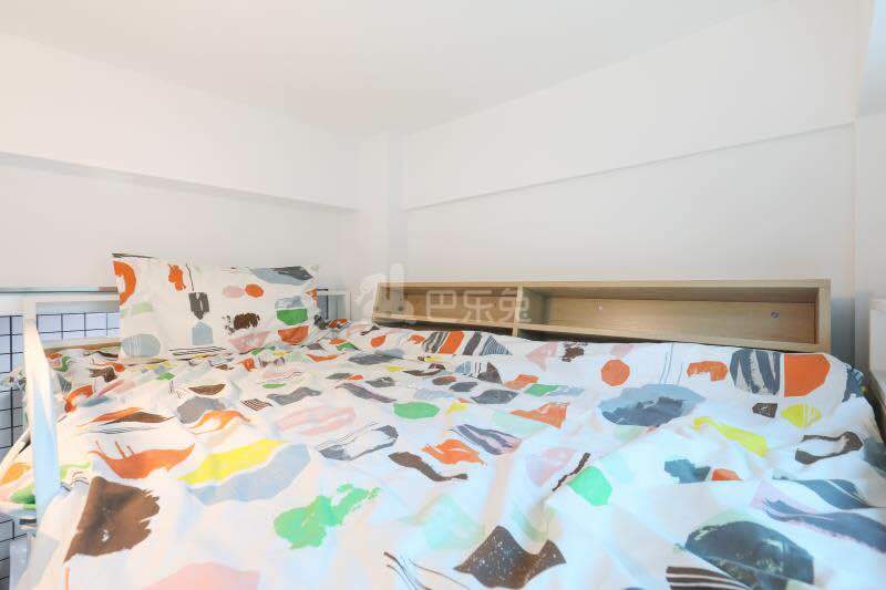 创寓（平湖店）2158217卧室图4