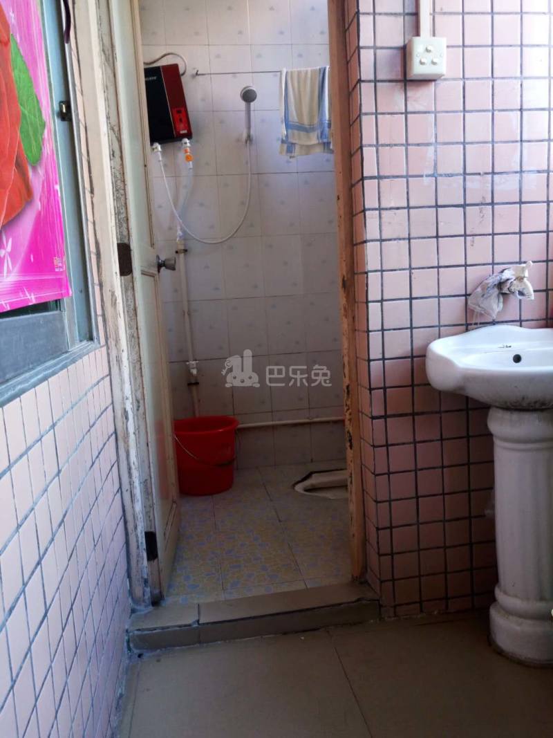 刘亮公寓2167329卫生间图2