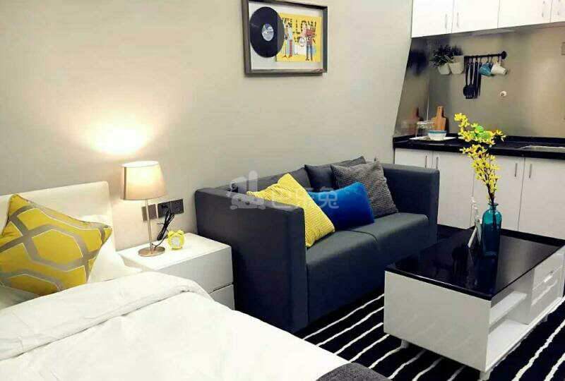 18+plus公寓（横岗店）2168031卧室图2