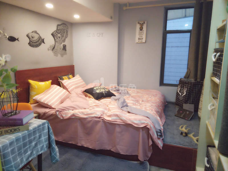 E+青年公寓（朝天宫店）2171308卧室图1