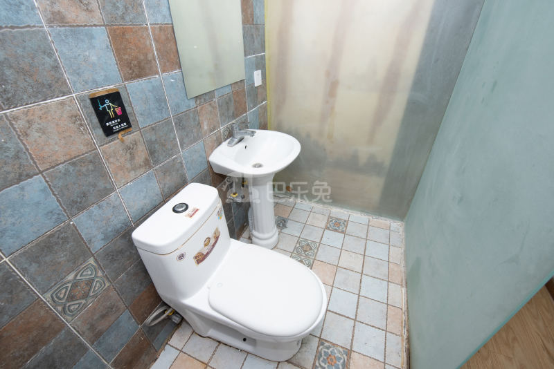 E+青年公寓（汉中门店）2171330卫生间图6