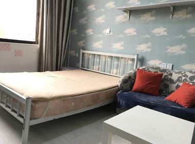 华夏本驿公寓（建宁路店） 1室0厅1卫