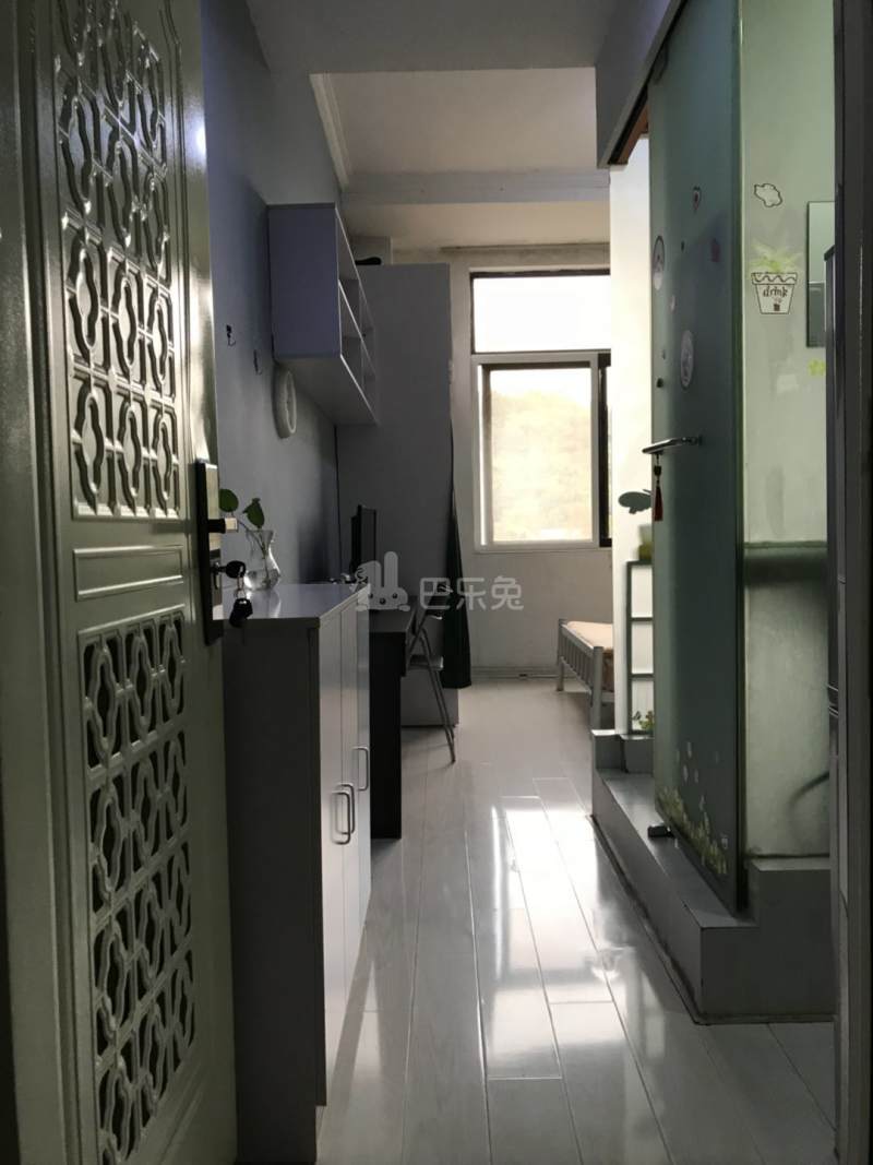 华夏本驿公寓（建宁路店）2171505卧室图4