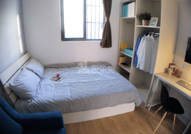 无砎公寓凤凰西街店2172010卧室图0