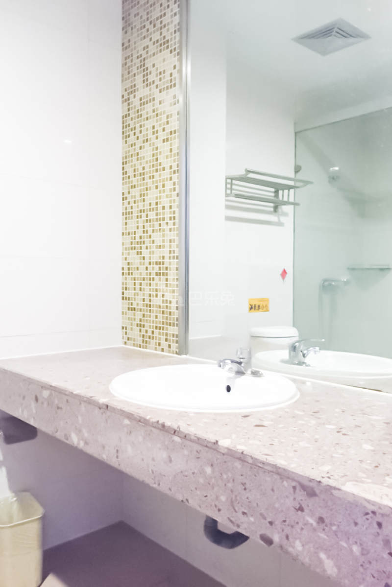 氧气公寓（丁山店）2220121卫生间图4