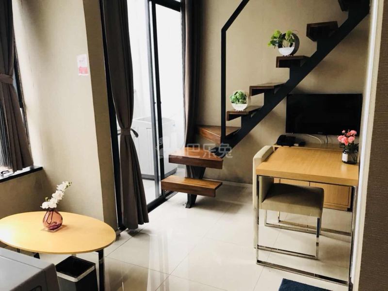 上寓公寓（东门店）2246711客厅图2