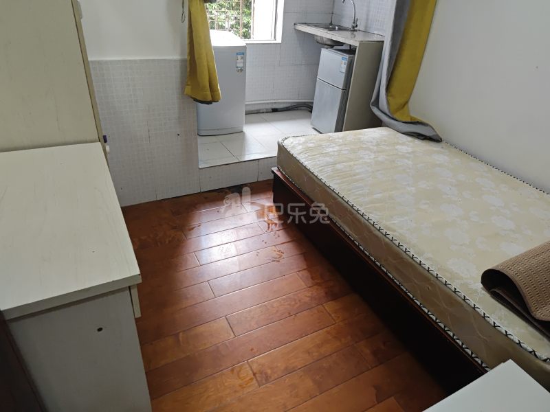 后海第三统建楼2250498卧室图2