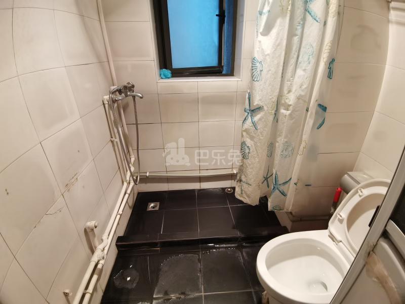 上海滩大宁城东区2266457卫生间图14